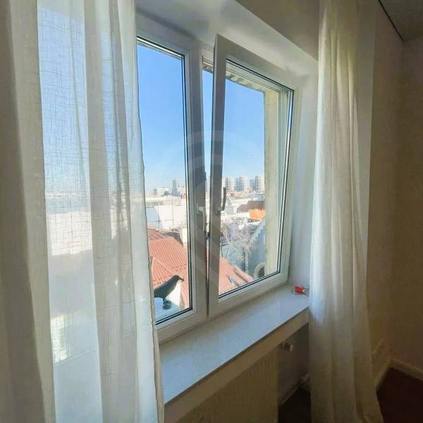 hPG1ioSz8_fss.jpg