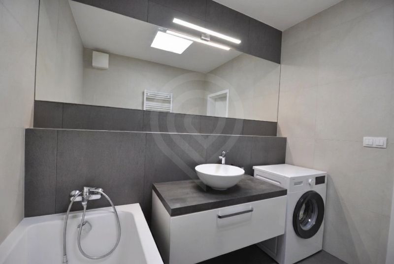 room-redesign-77bdd680.jpg