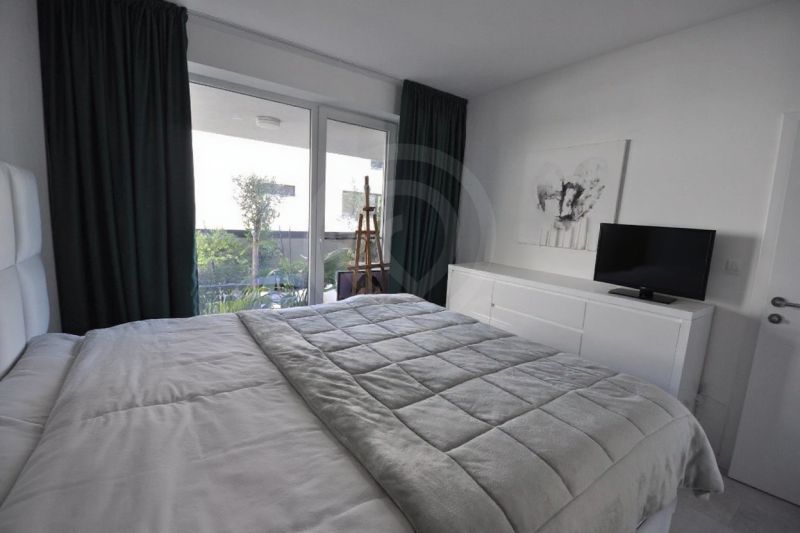 room-redesign-a06e4bc9.jpg